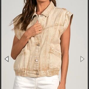 NWOT Elan Tan Wash Denim Vest